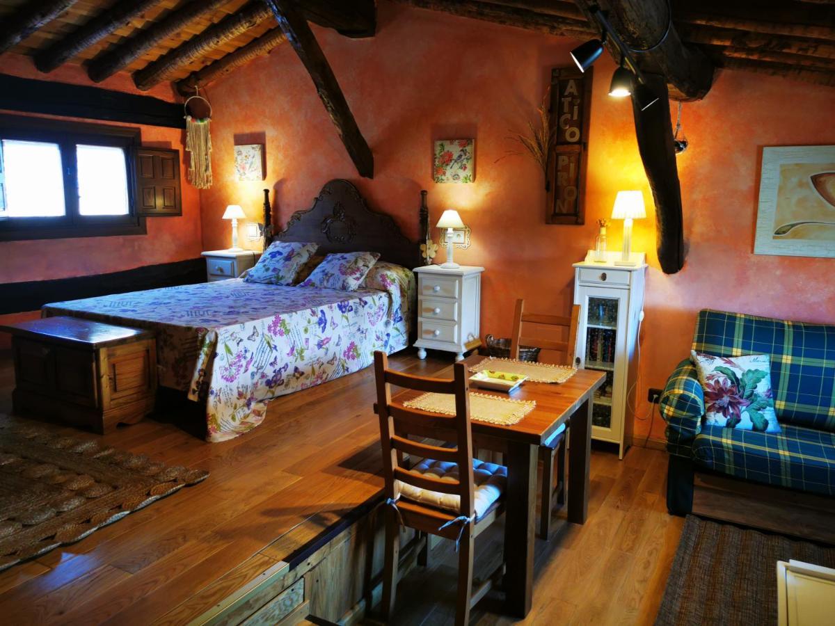 Atico Piron Apartment Adrada de Piron